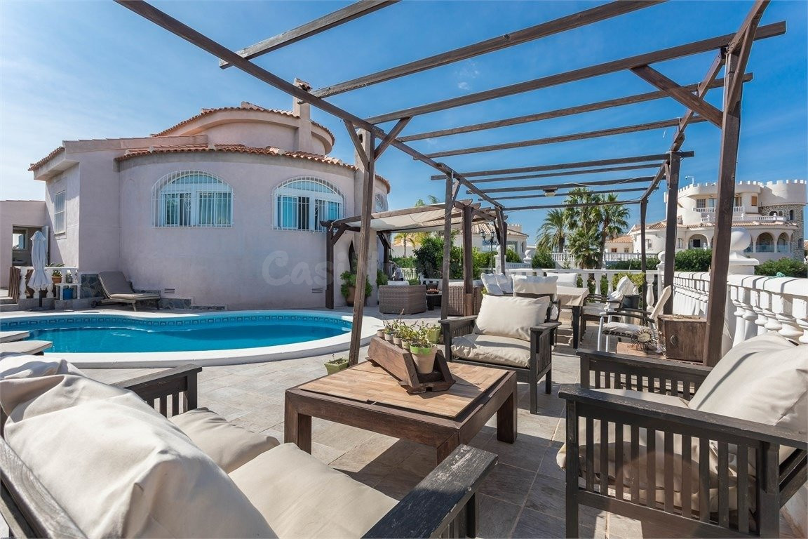 Villa con maravillosas vistas