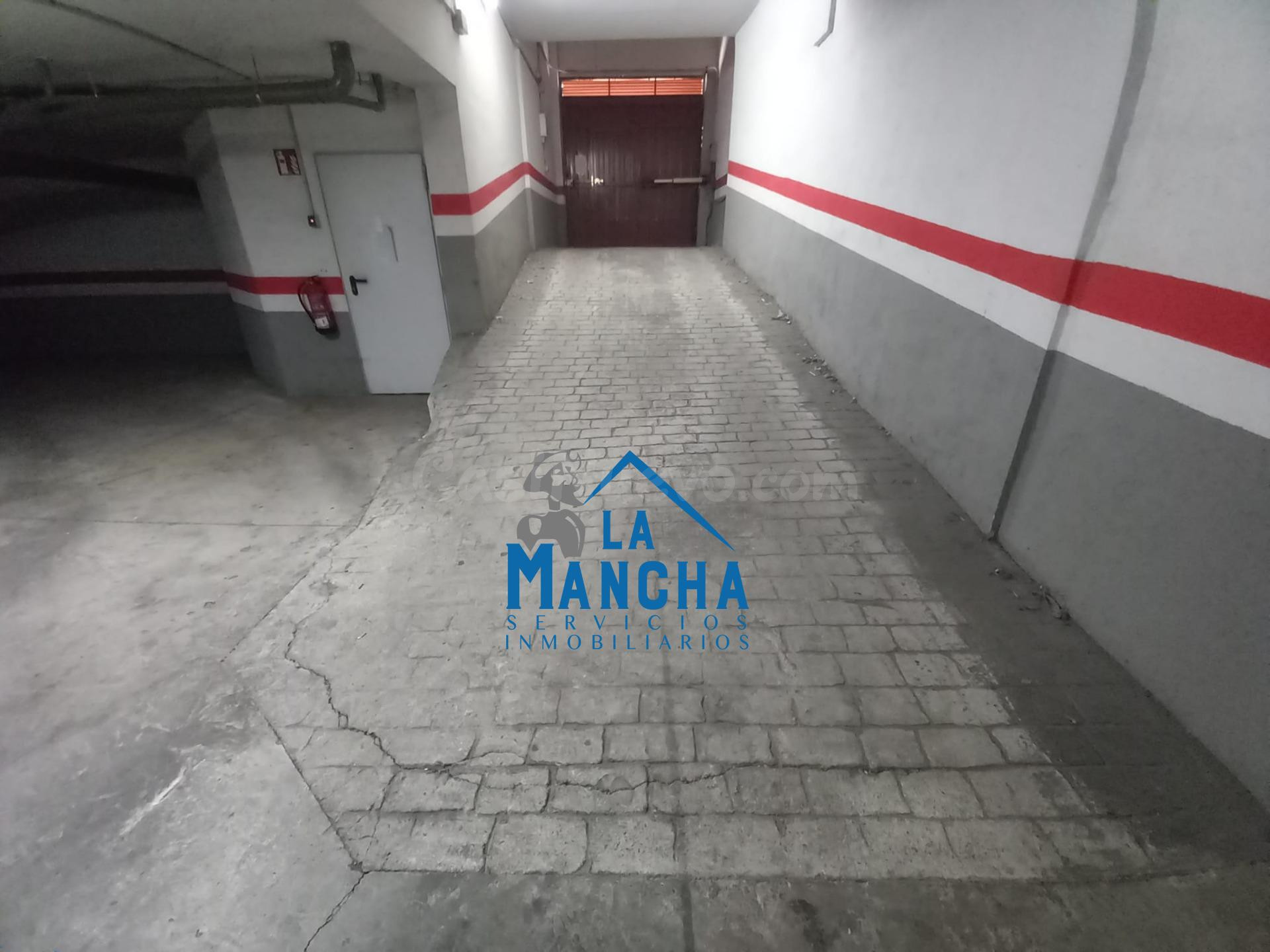 REF: Y105. INMOBILIARIA LA MANCHA VENDE PLAZA DE GARAJE EN VEREDA JAÉN.