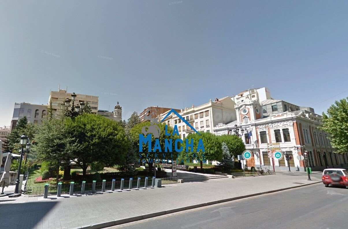INMOBILIARIA LA MANCHA VENDE PISO EN PLENO ALTOZANO DE ALBACETE