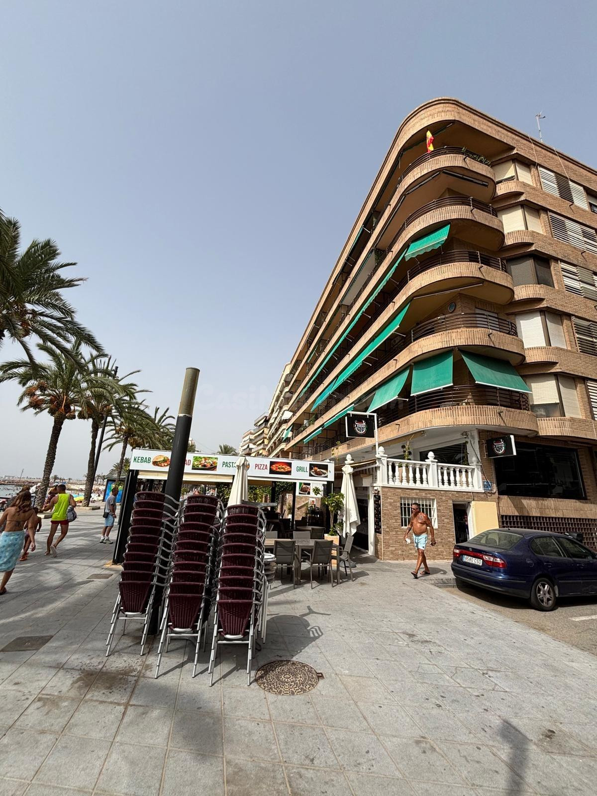 GRAN APARTAMENTO EN PRIMERA LINEA EN TORREVIEJA, 3 HAB, 2 BAÑOS