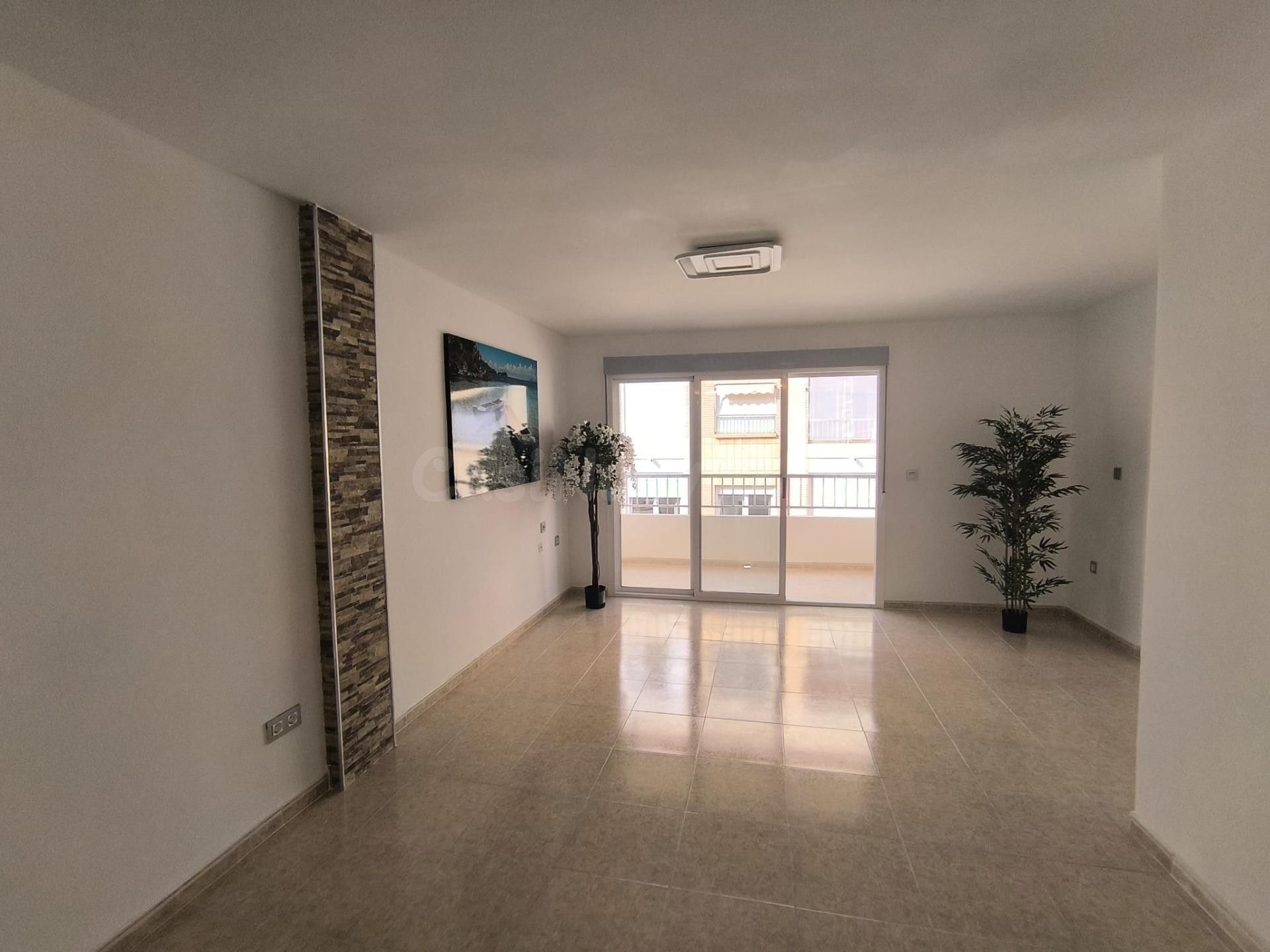 GRAN APARTAMENTO A 50 METROS DE LA PLAYA DEL CURA, 3 HAB, 2 BAÑO