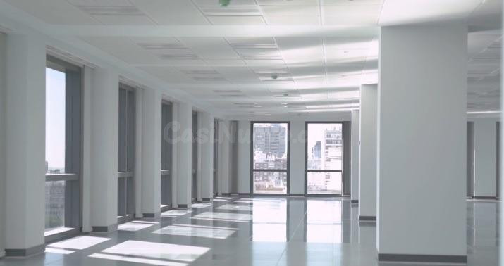 PZA. CASTILLA, OFICINA EXTERIOR- DIAFANA 280,34m2, Excelente Luz Natural a 4 orientaciones