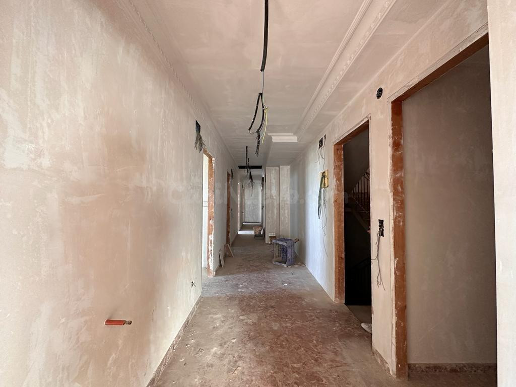 CASA DE OBRA NUEVA CON DOS PISOS Y GARAJE