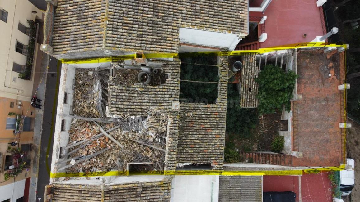¡Gran Oportunidad en Sellent! Casa Solar con Encanto y Potencial Único