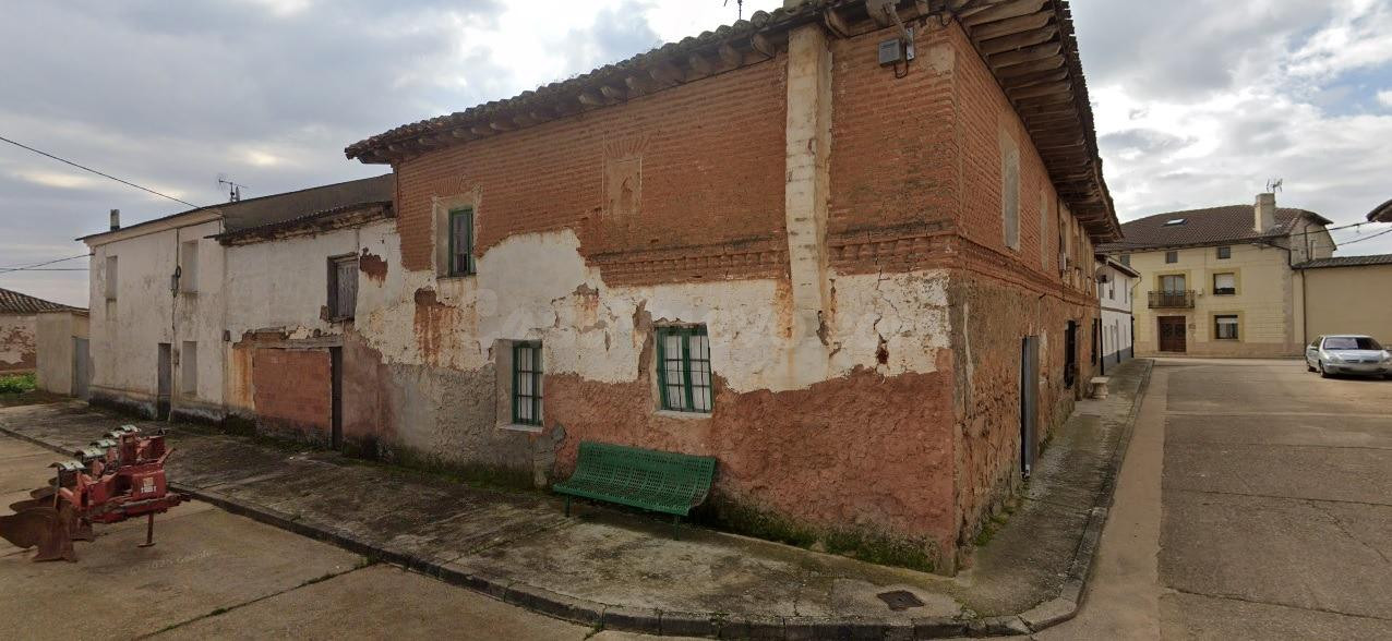 SE VENDE CASA EN NAVEROS DE PISUERGA