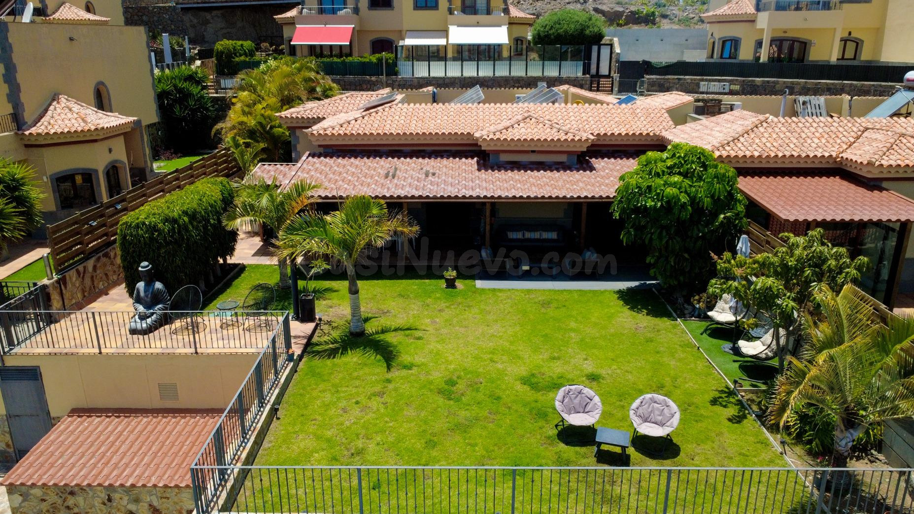 Villa exclusiva de 6 dormitorios ! Zona segura, gran terreno