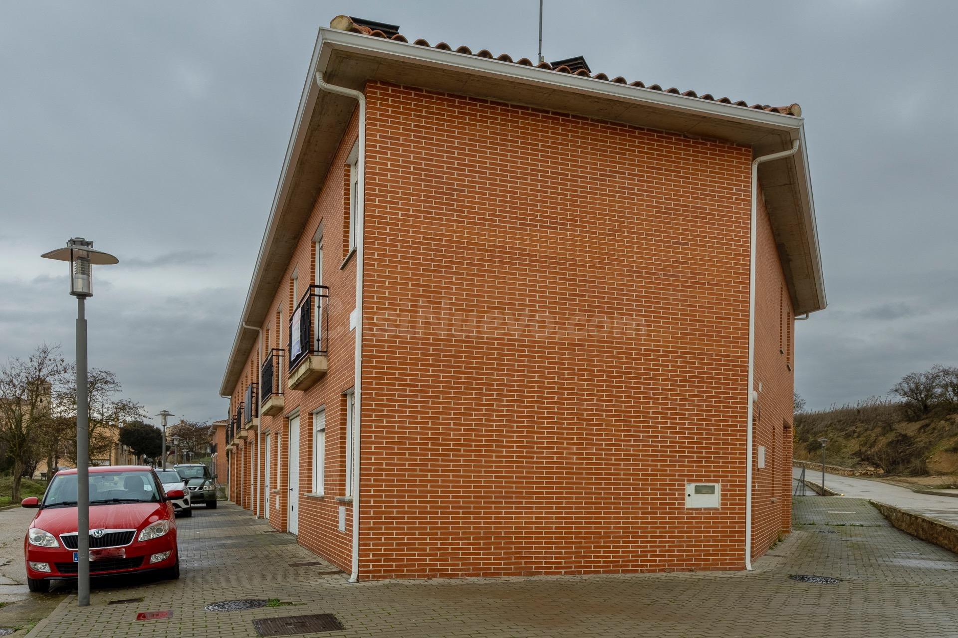 Chalet adosado en Mucientes Valladolid