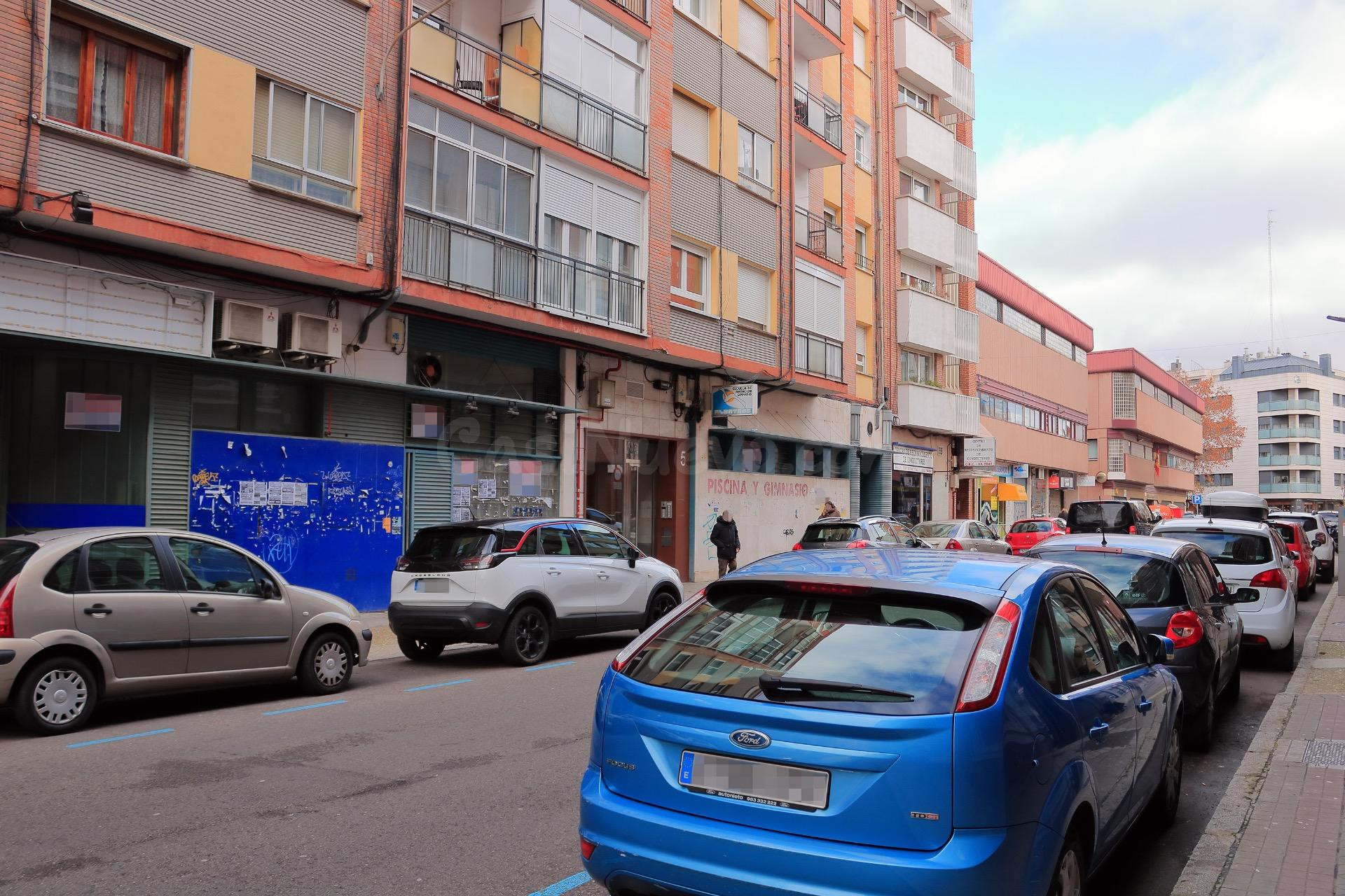Piso grande para reformar en C/Verbena