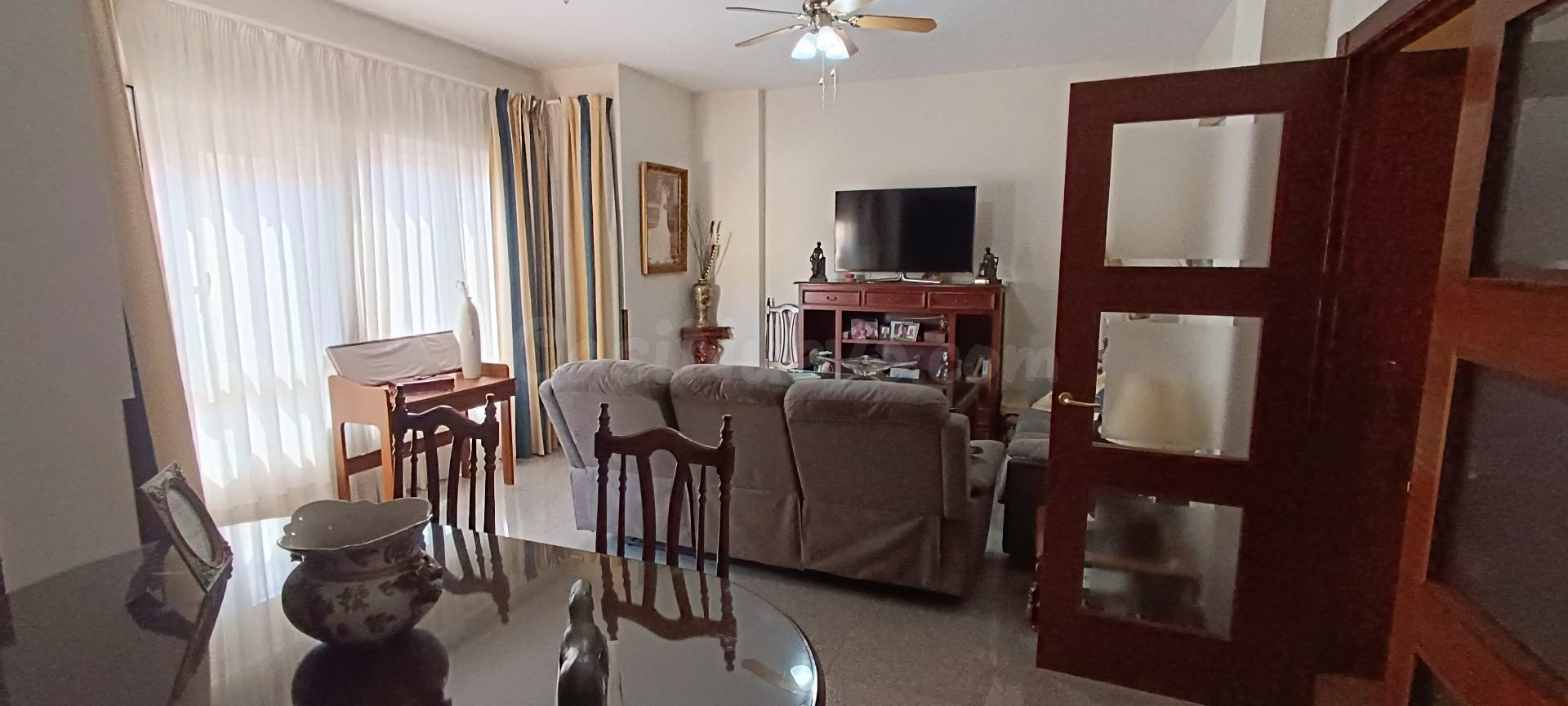 PISAZO DE LUJO DE 150 M2 CON PATIO Y TERRAZA - foto 2