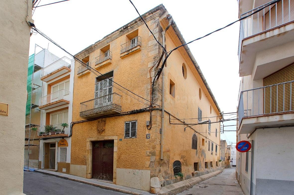 Casa solariega patrimonio arquitectónico de Cataluña. Precio - foto 4