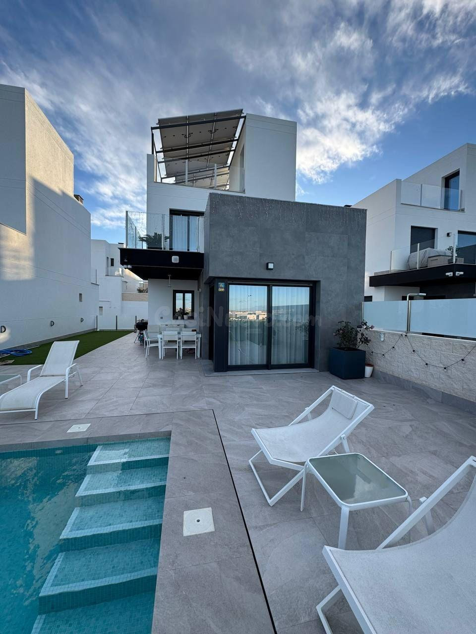 Villa de Lujo con vistas impresionantes en Los Altos