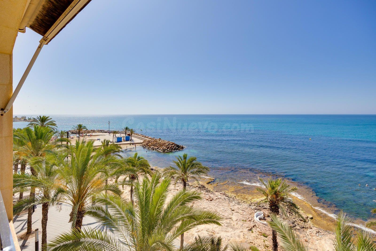 Impresionante Apartamento Frente al Mar en Torrevieja 🌊✨