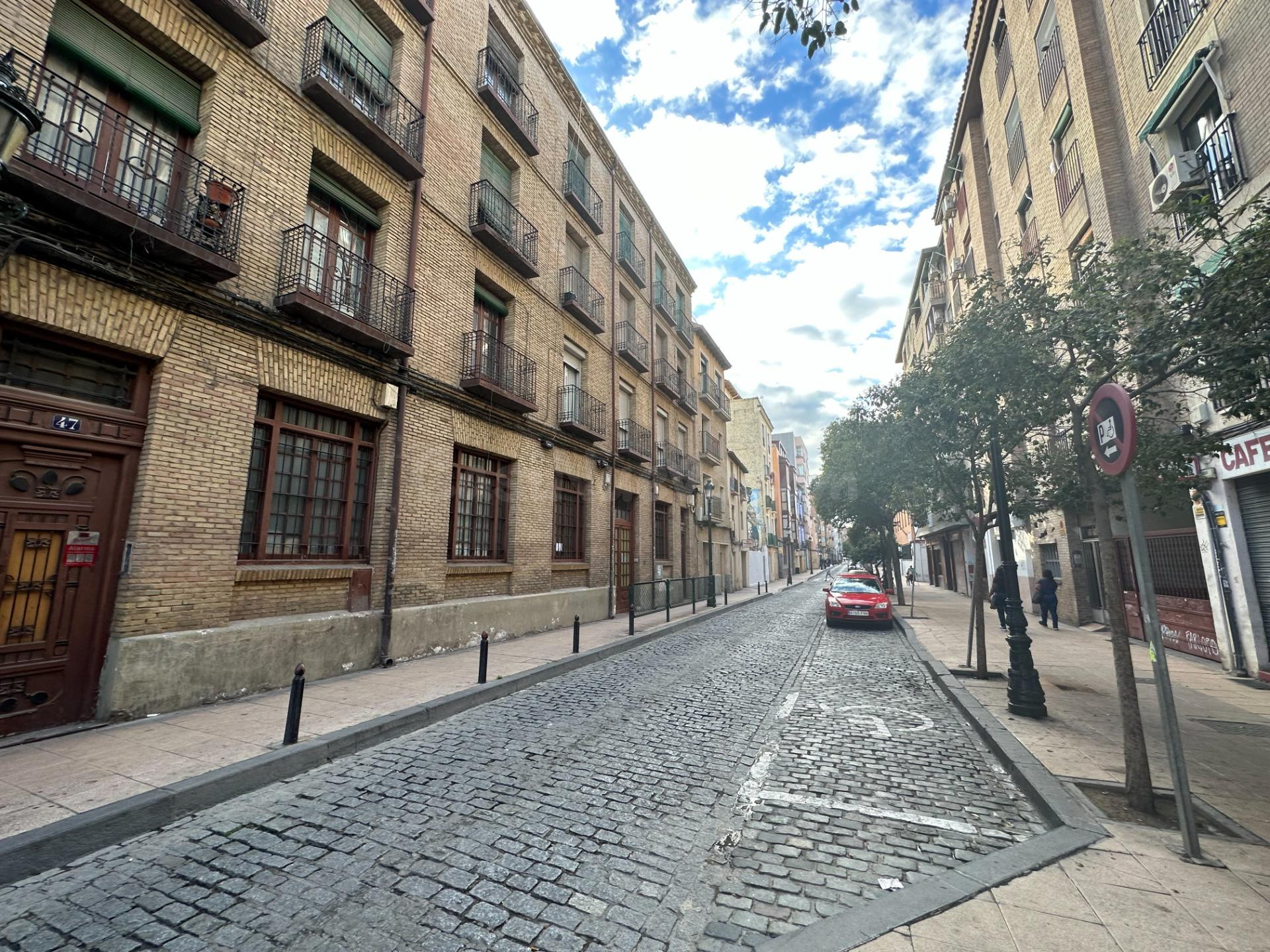 Venta de Solar Urbano junto al Mercado Central de Zaragoza