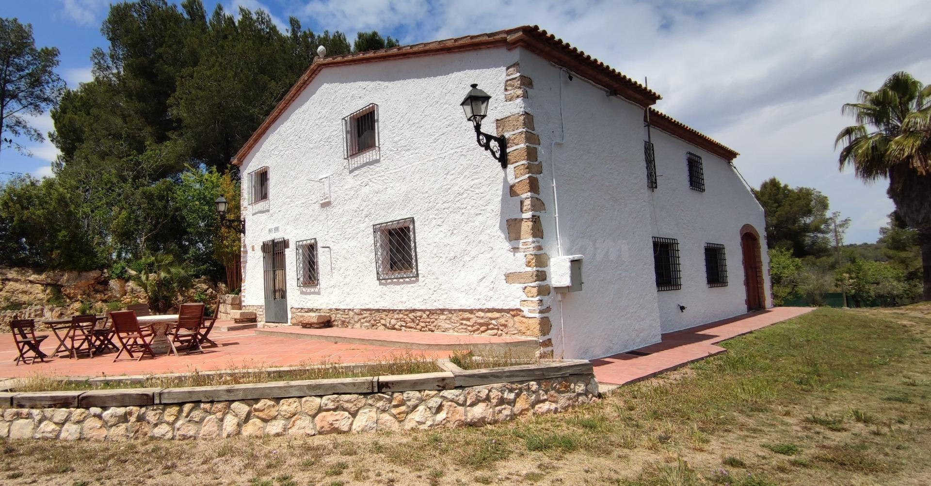 Descubre Mas Neri, una espectacular masía de 350 m2 en el Camp de Tarragona