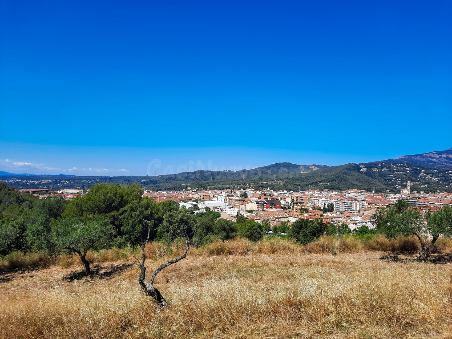 Terreno urbanizable de ensueño en la Zona dels Fruiters,  Castellar del Vallès. Oportunidad única