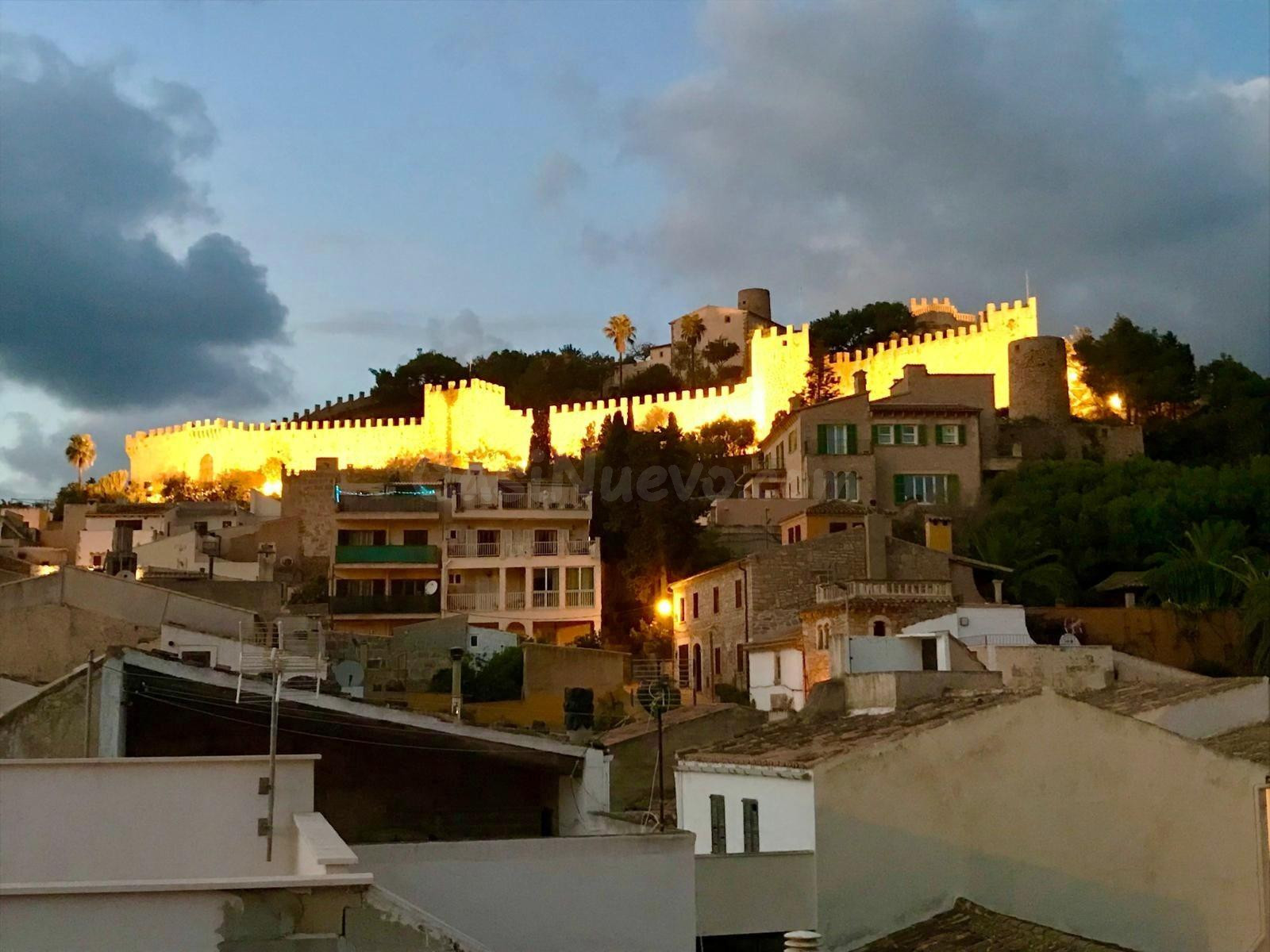 “Casa señorial histórica"  Unidad comercial + viviendas  2 Viviendas  MALLORCA