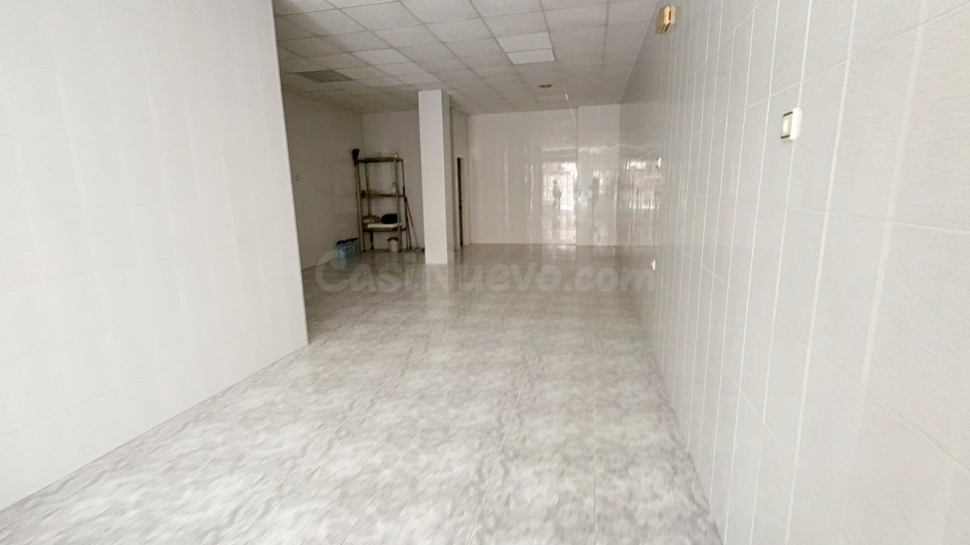Local Comercial en Perfecto Estado en Albatera – Listo para Entrar
