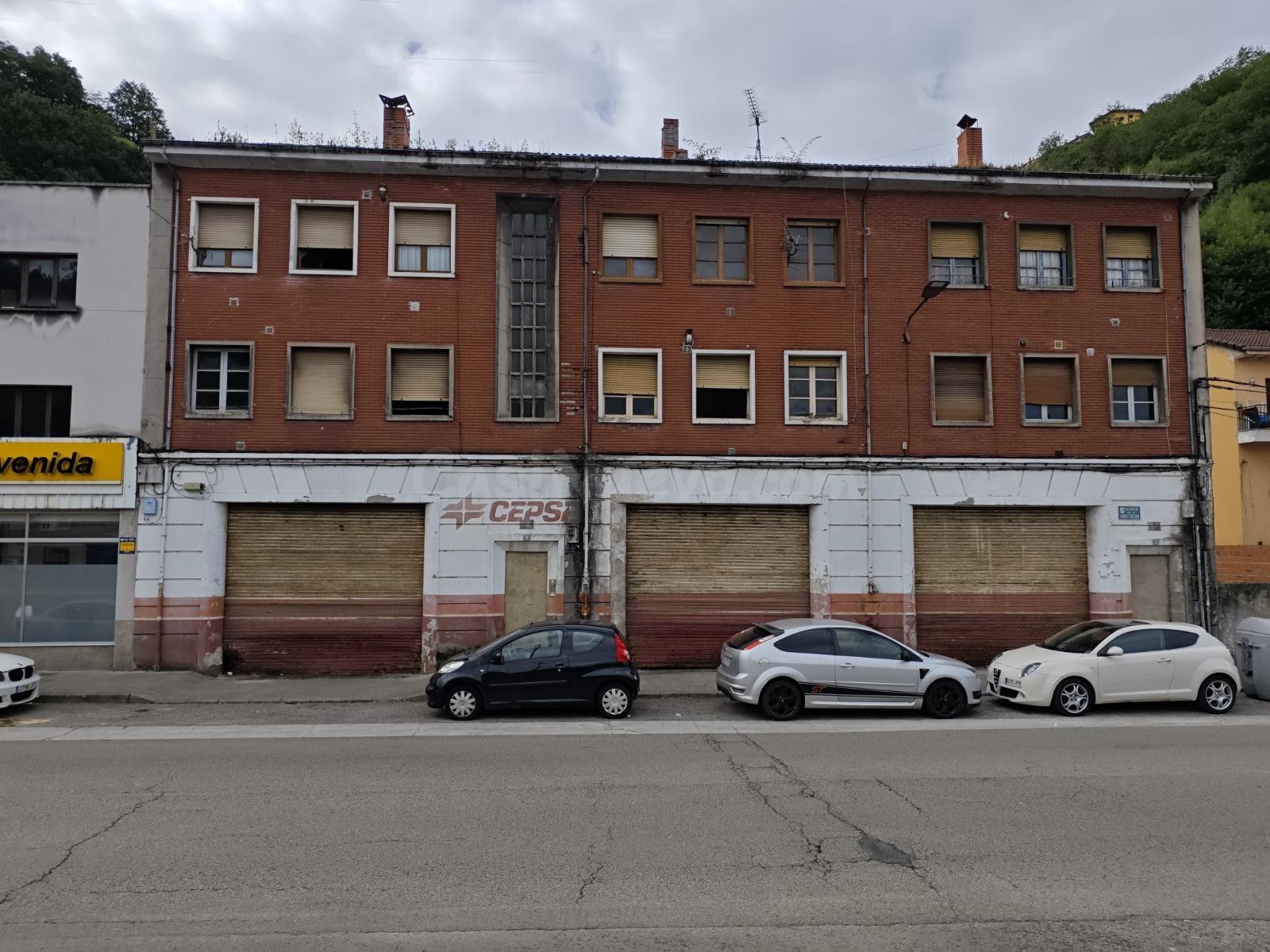 Edificio para Reforma Integral en el Centro de Sotrondio - San Martín del Rey Aurelio