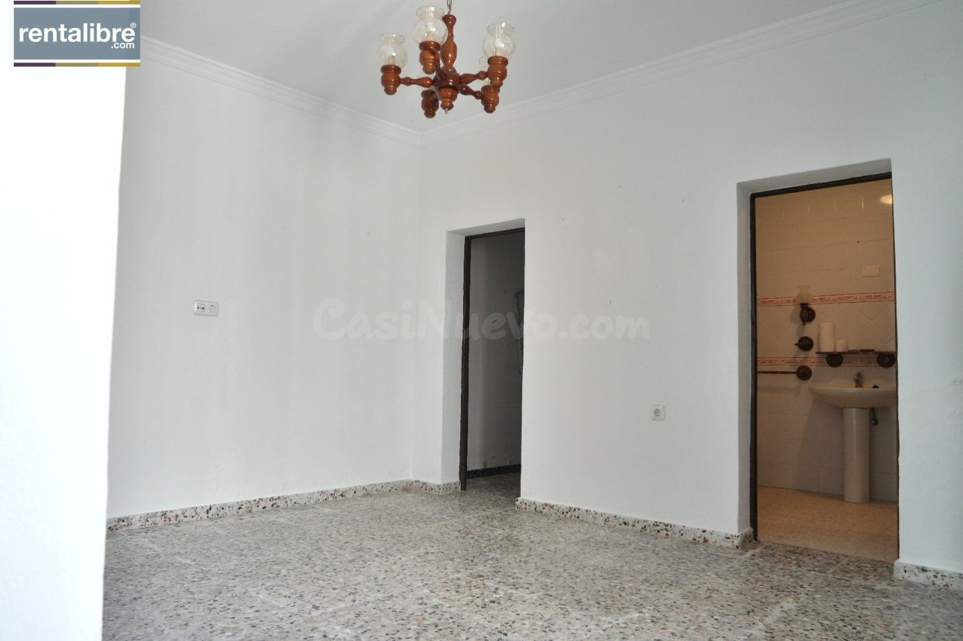 OPORTUNIDAD. CASA DE UNA SOLA PLANTA CON SOLARIUM AZOTEA DE  - foto 5