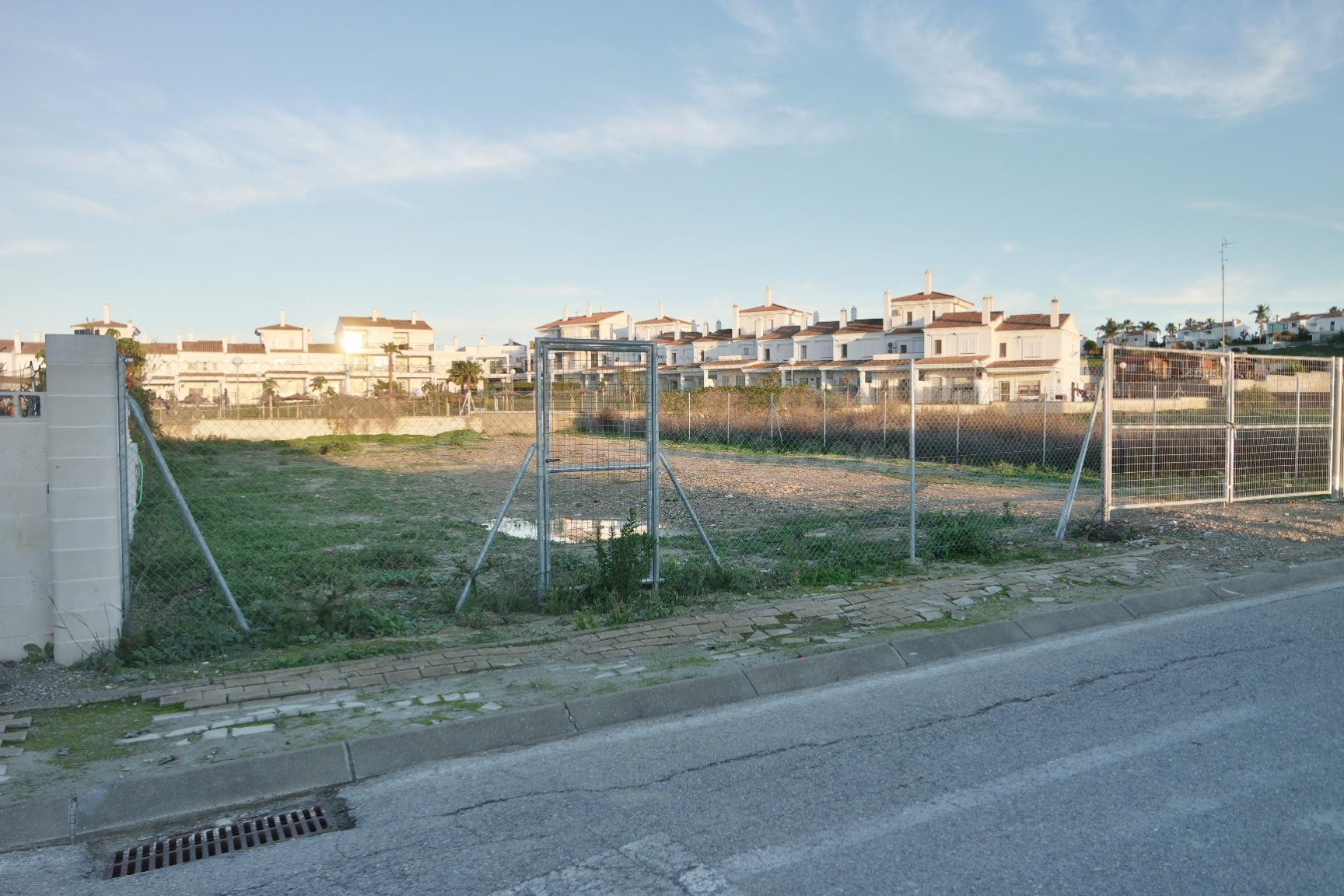 PARCELA DE 800 m2 URBANA