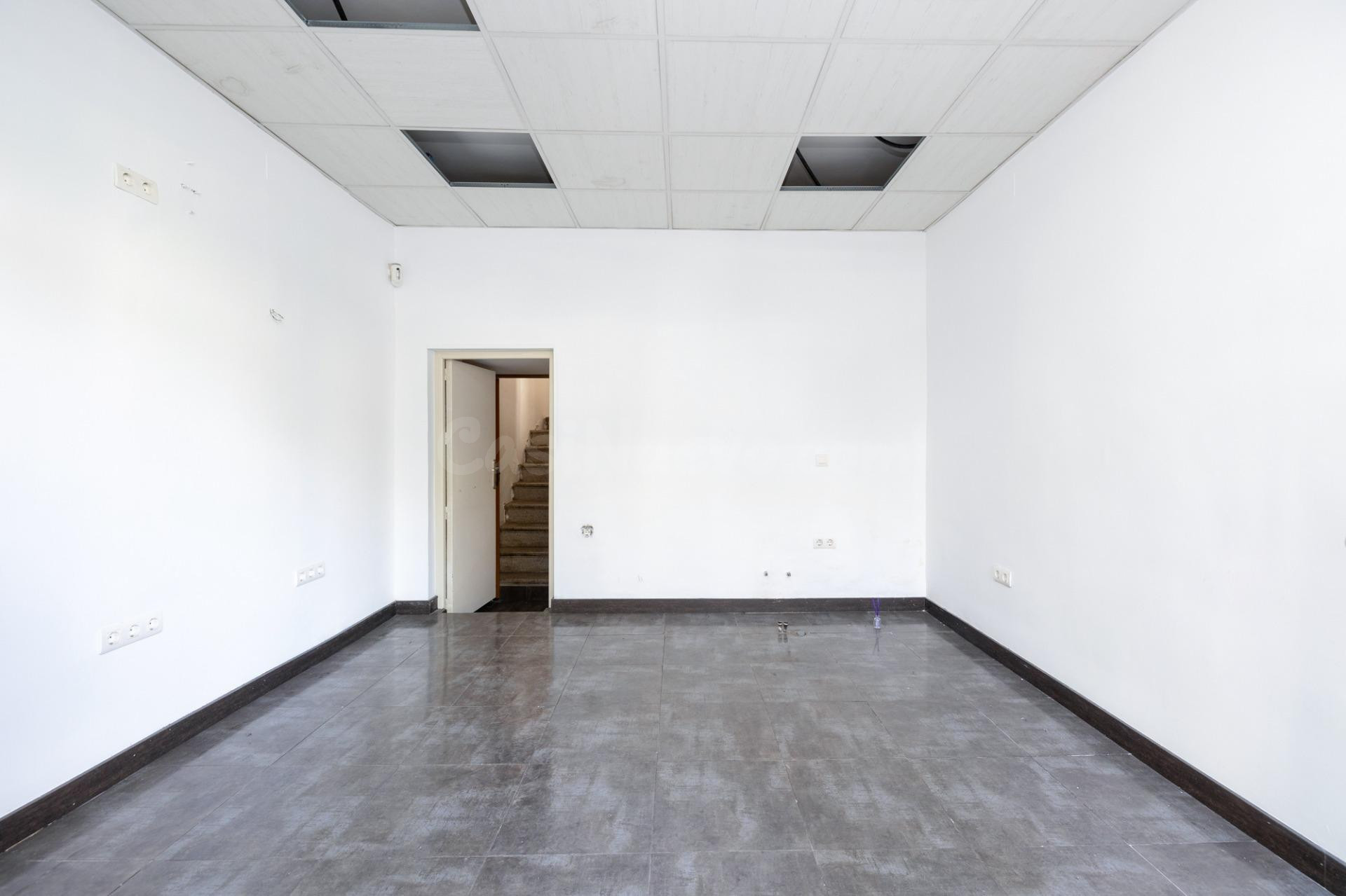 LOCAL COMERCIAL ALQUILADO CON 8% DE RENTABILIDAD