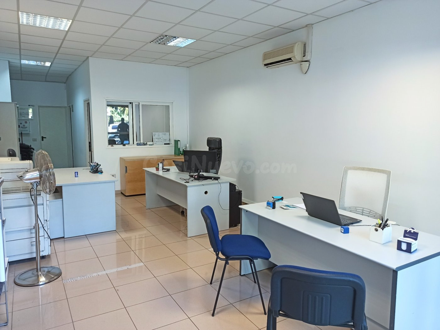 Se alquila local oficina en Avenida Los Majuelos