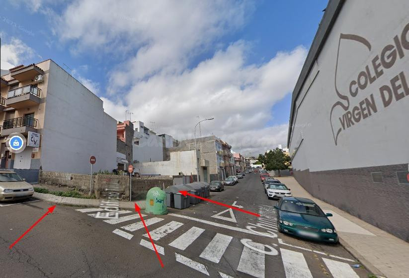 Se vende solar urbano en Santa María del Mar.
