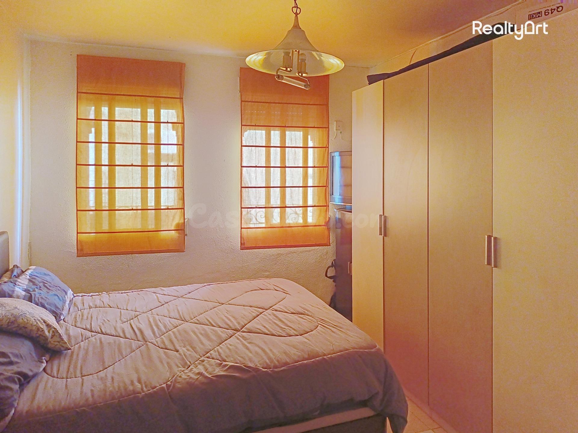 SE VENDE CASA EN ZONA ALAMEDA CON 240 m2 - foto 2
