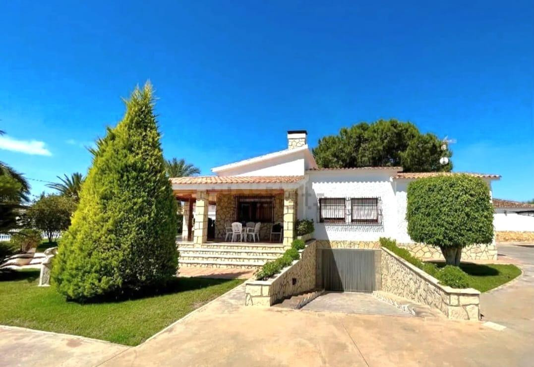 EXELENTE VILLA EN PERLETA MAITINO