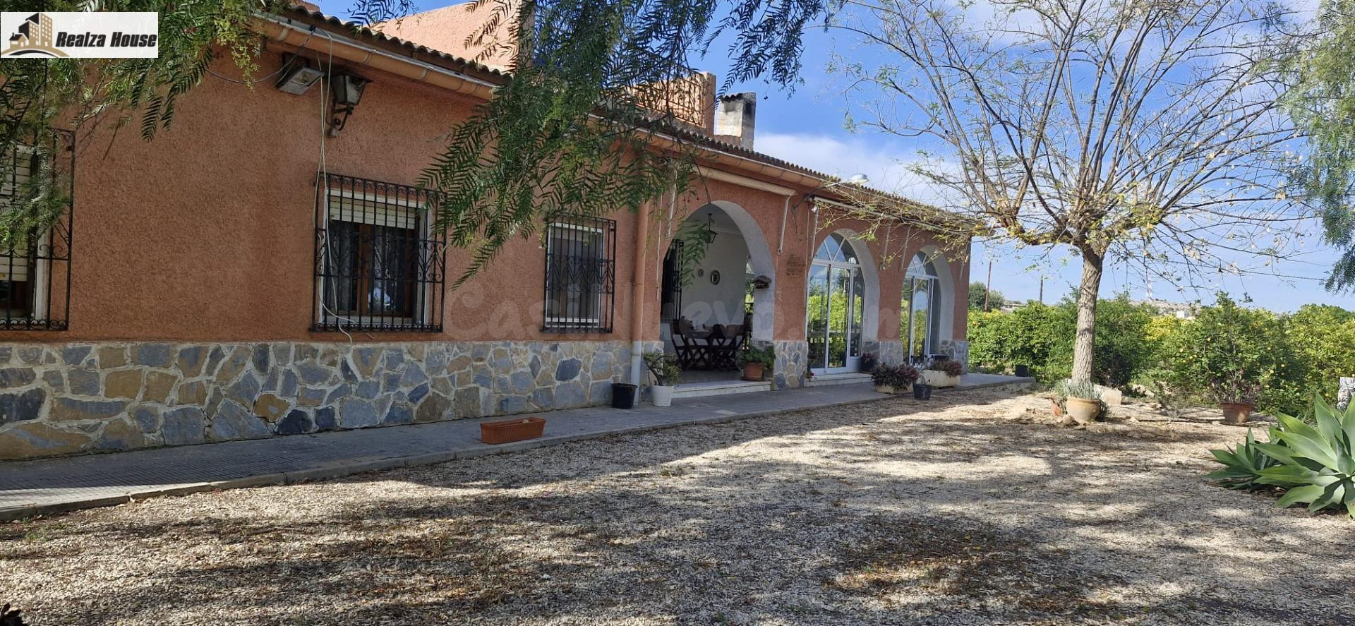 2  CASAS INDEPENDIENTES  EN LA MISMA  PARCELA CON DOCUMENTACION EN REGLA !