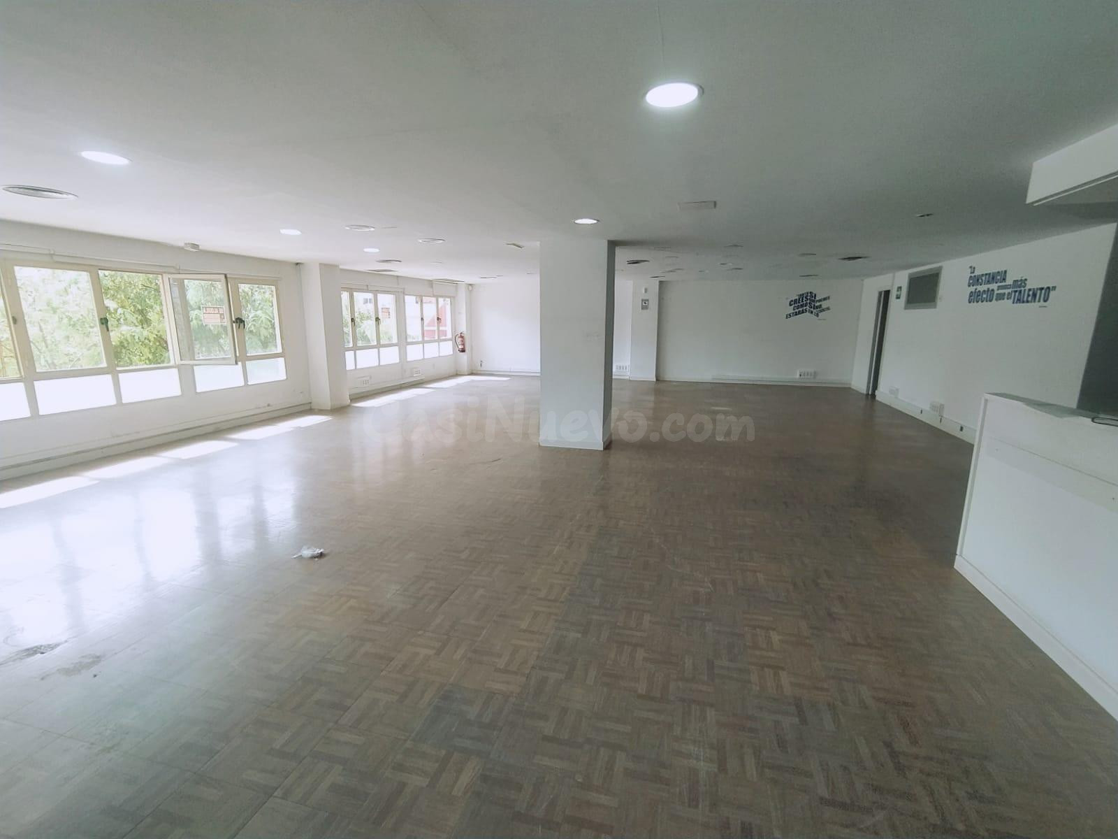 Entrsuelo Comercial AV de La Libertad