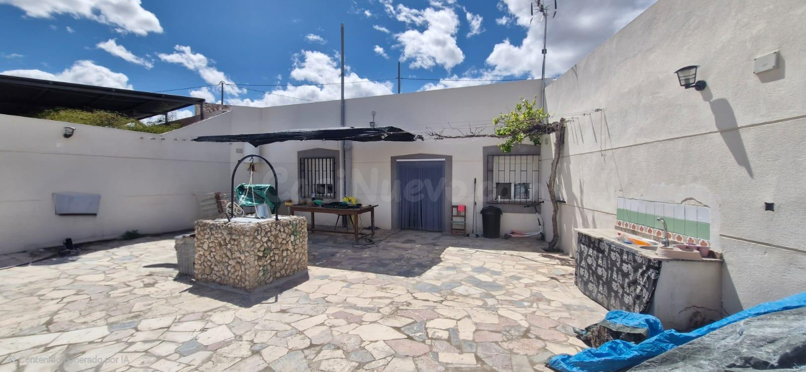 IMPECABLE CASA CUEVA CON TERRENO  EN LA ROMANA ( ALICANTE )