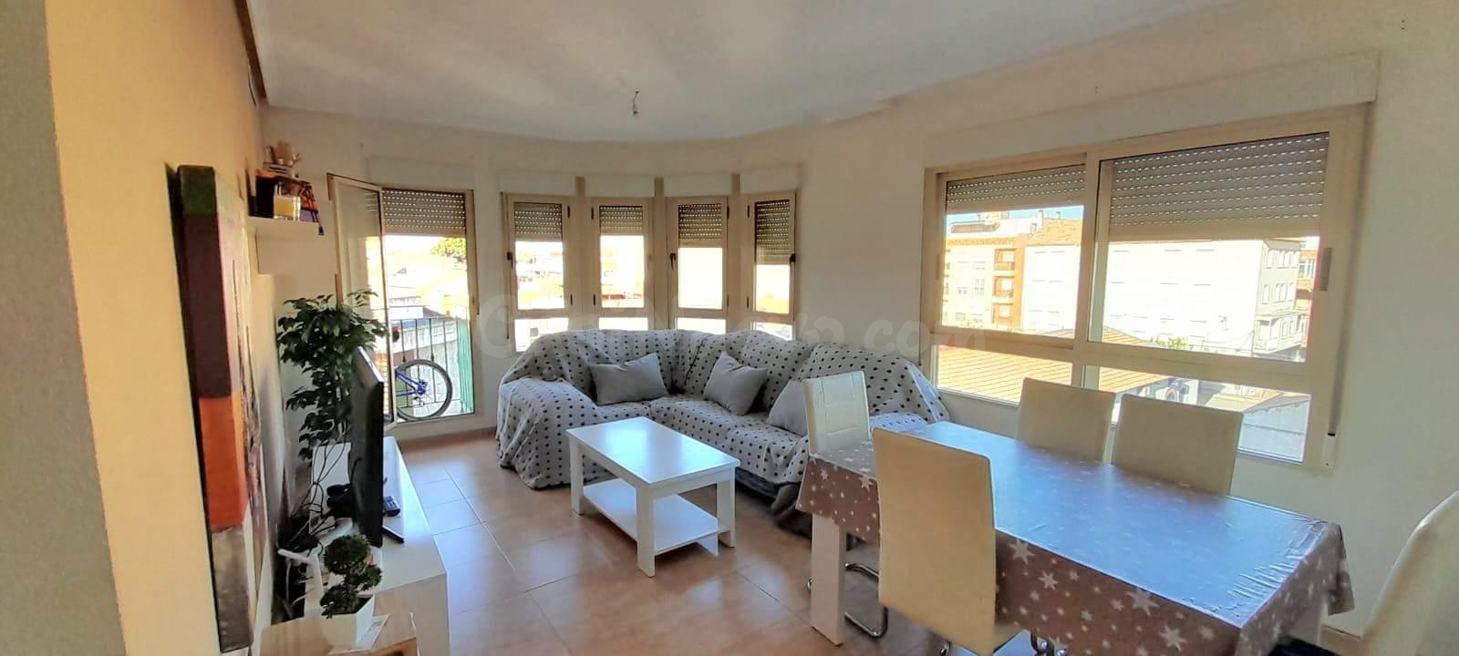 IMPECABLE PISO PARA ENTRAR A VIVIR EN ALMORADI / ALICANTE