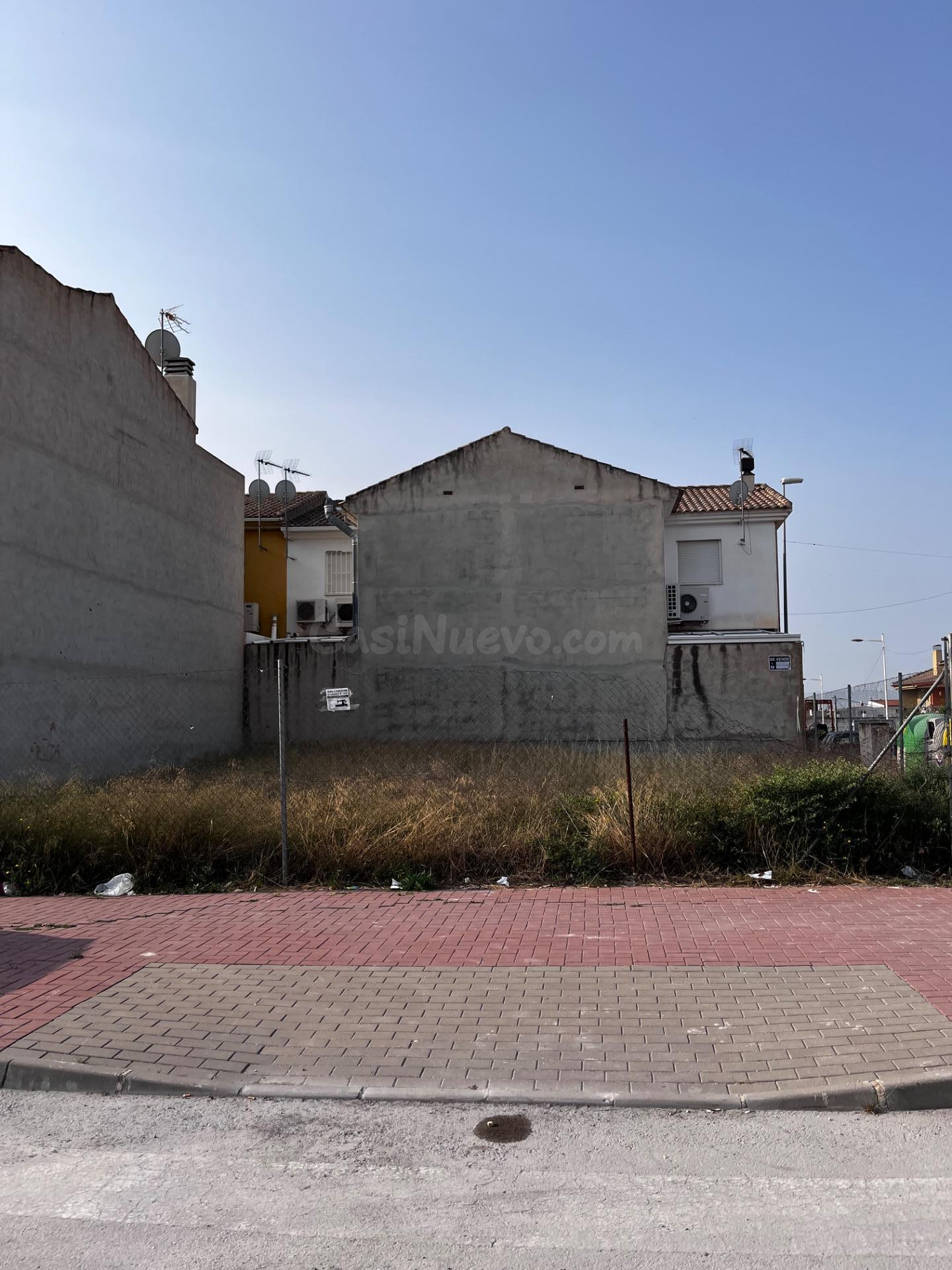 ¡Oportunidad Única en Molina de Segura! Solar Edificable de 195 m2