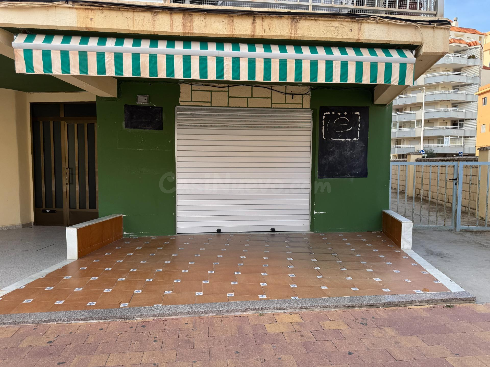 LOCAL COMERCIAL CON POSIBILIDAD DE CONVERTIRSE EN VIVIENDA
