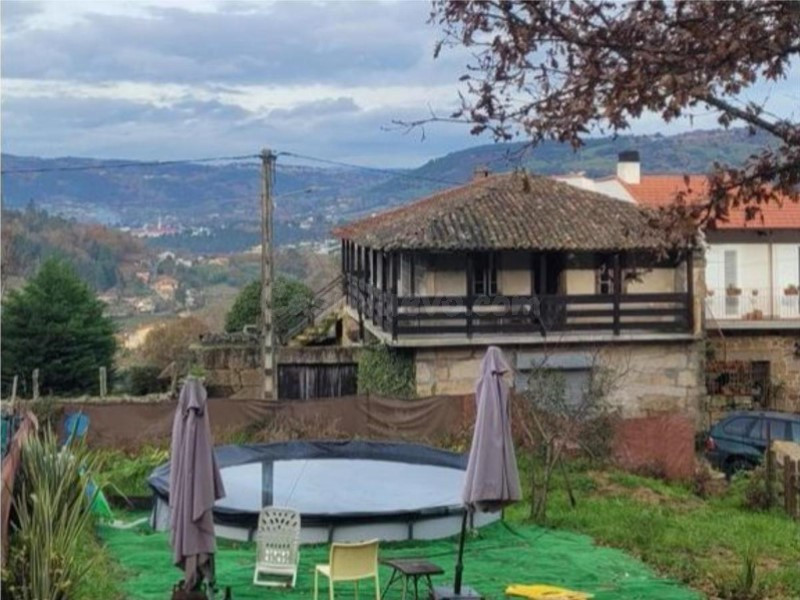 Preciosa casa rural a reformar.