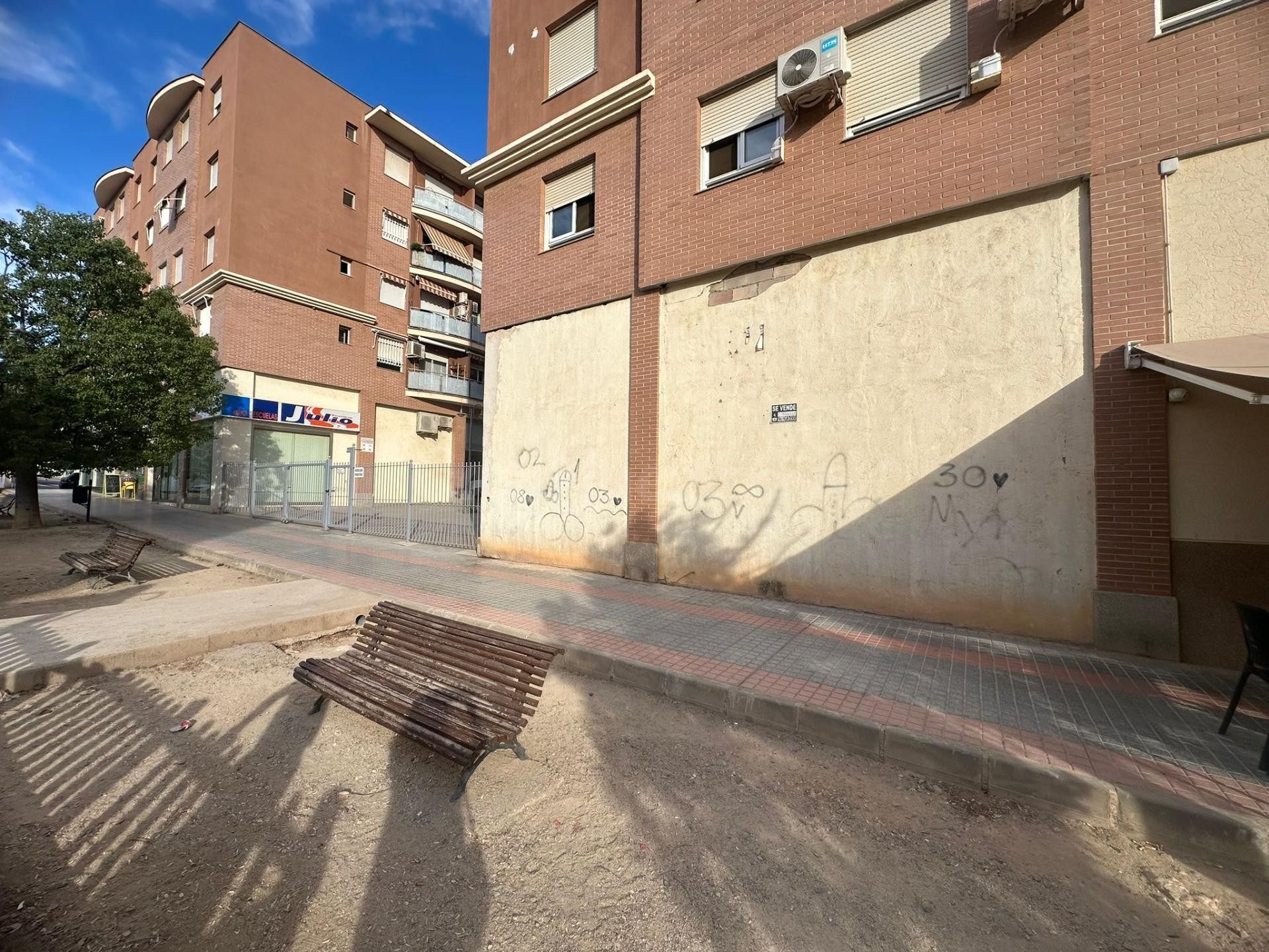 LOCAL COMERCIAL EN VENTA EN JOSÉ MARÍA DE LA PUERTA HACIENDO ESQUINA!!!!