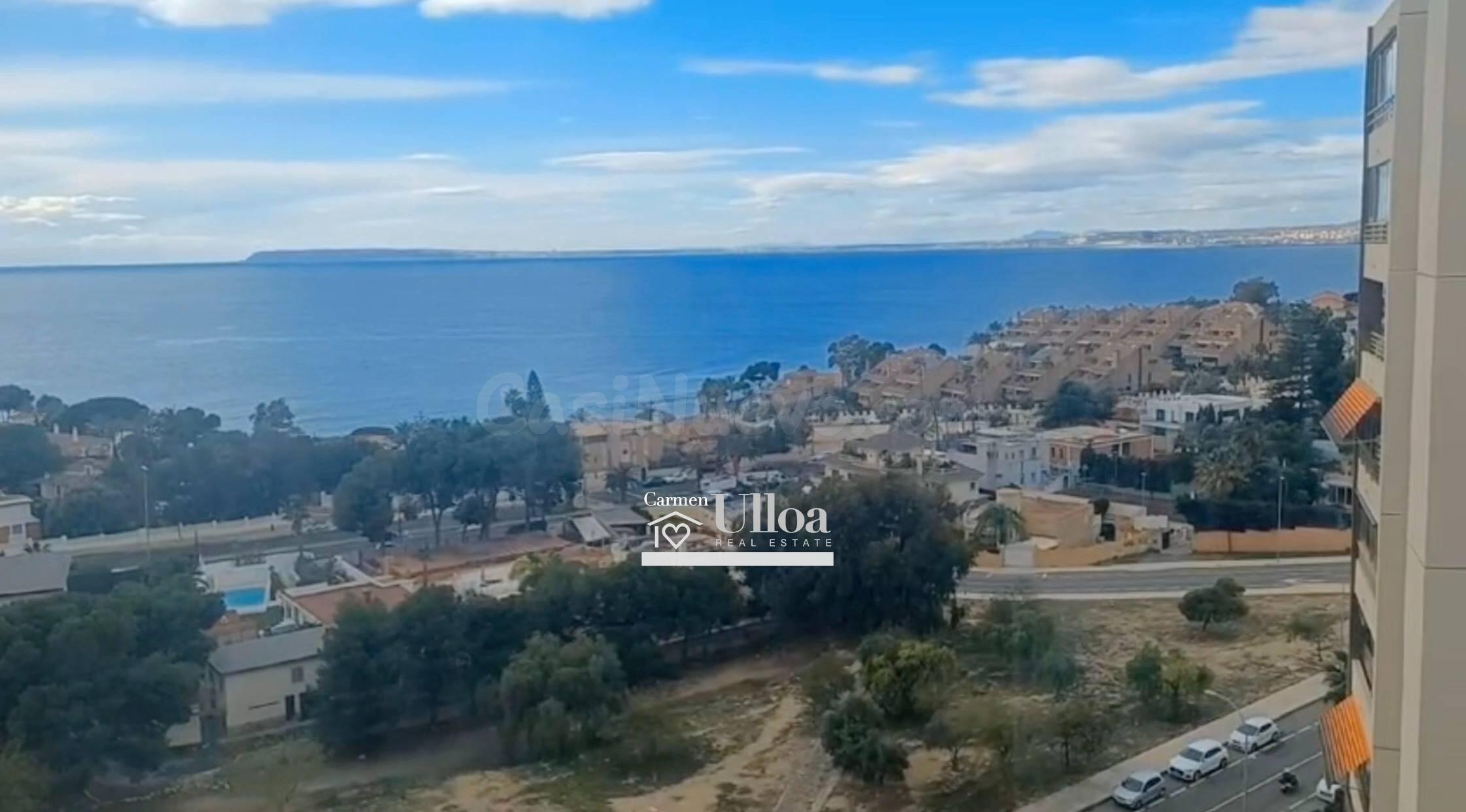 AMPLIO PISO EN CABO HUERTAS CON VISTAS AL MAR