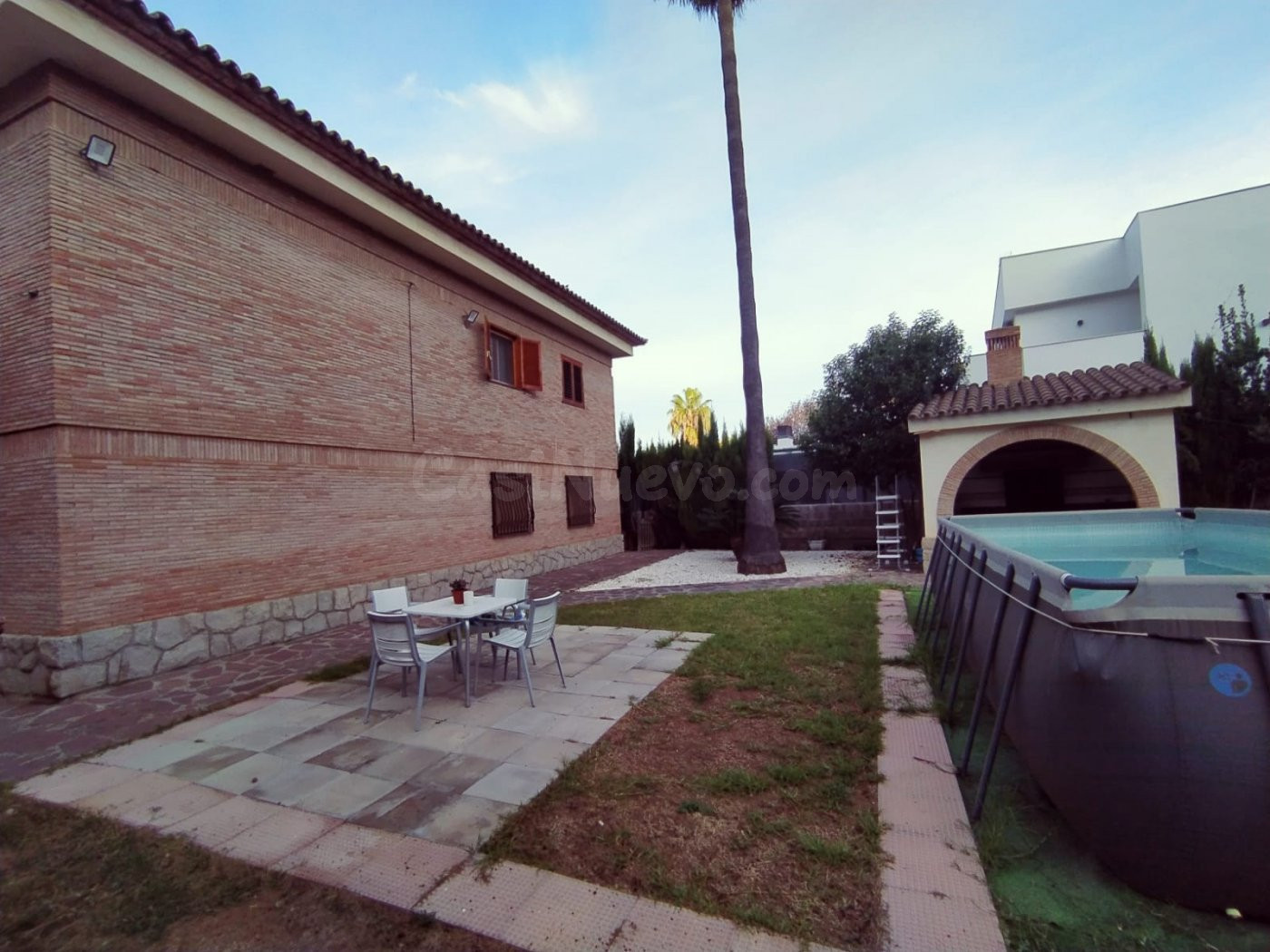 CASA EN BURRIANA CON JARDÍN - foto 3