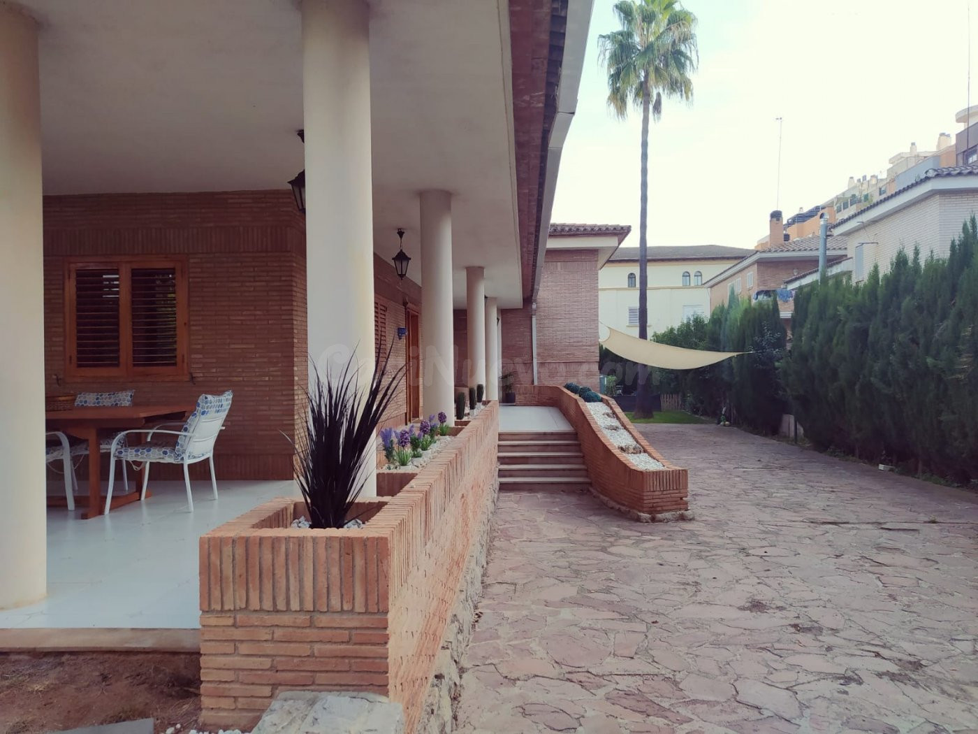 CASA EN BURRIANA CON JARDÍN - foto 4