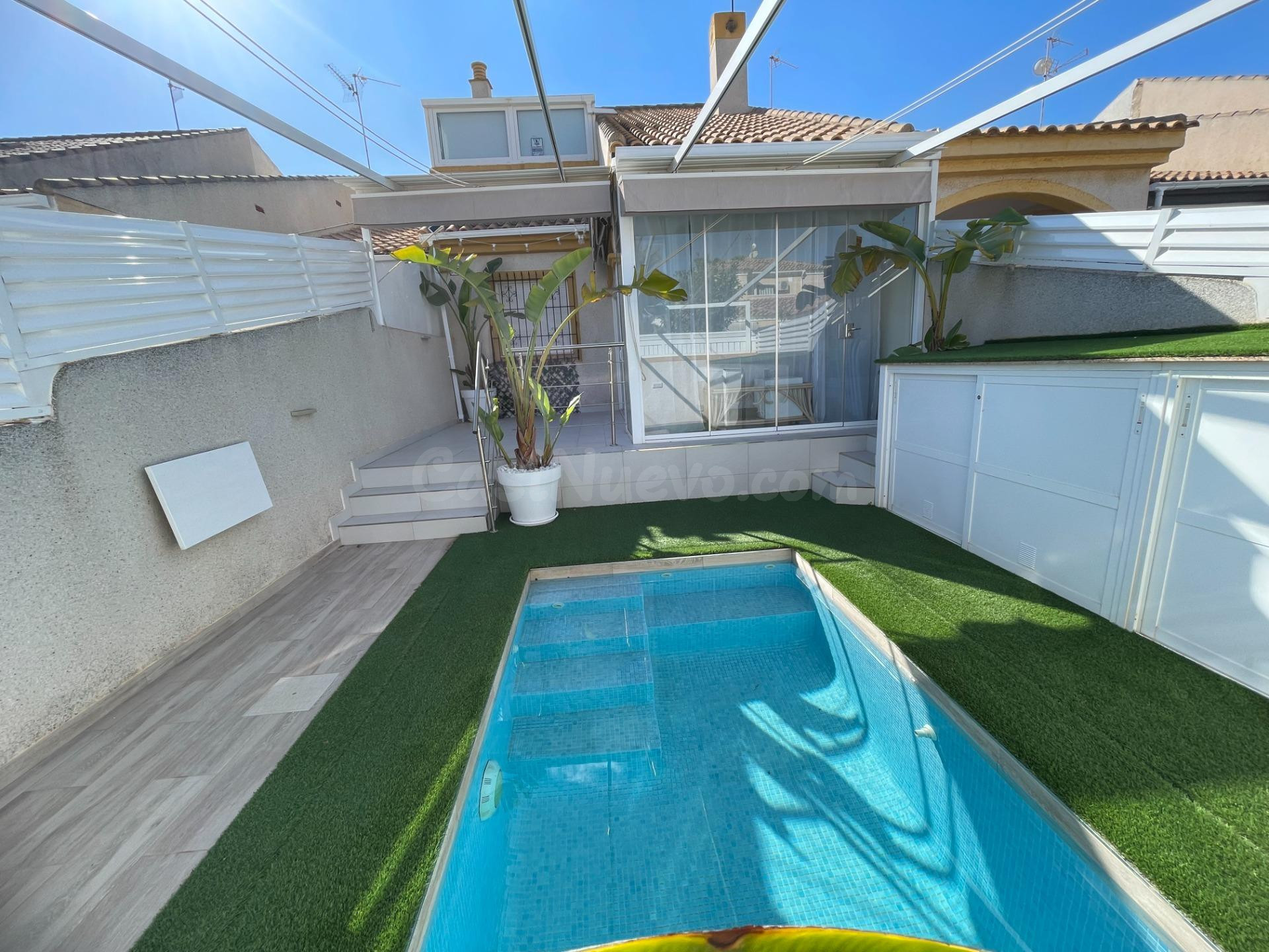 Súper Dúplex Adosado con Piscina Privada – La Torre de la Horadada