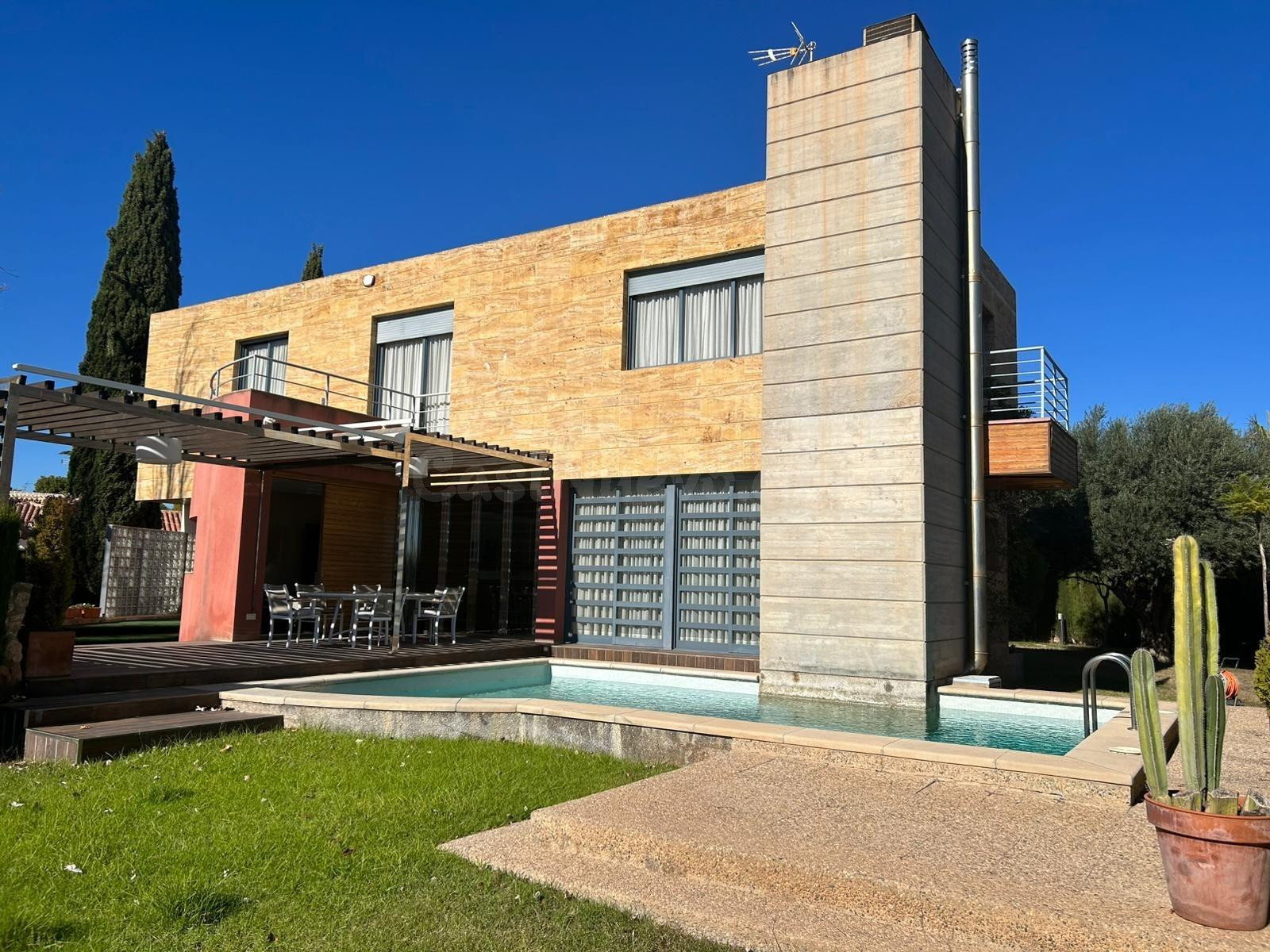 Impresionante chalet  con vistas panorámicas al mar