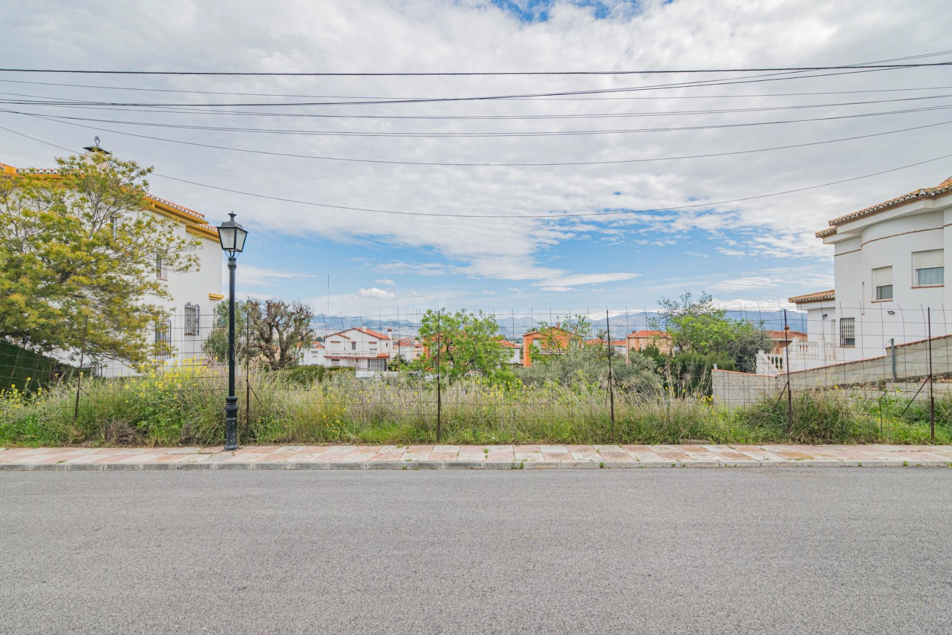 SOLAR EN CULLAR VEGA