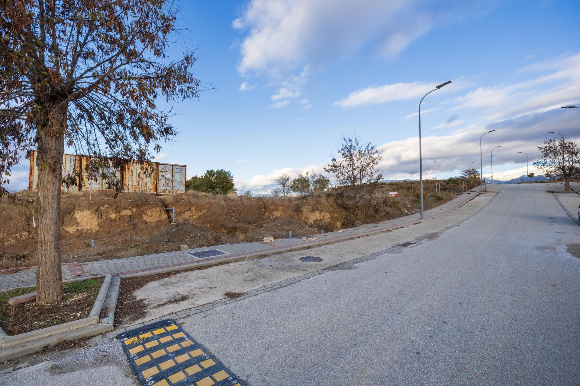 Solar urbano con proyecto y licencia – 502 m2
