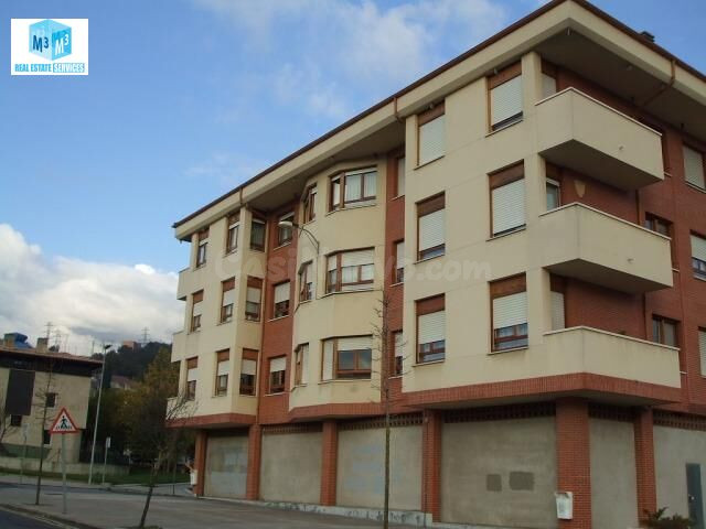 Venta de trasteros en garaje
