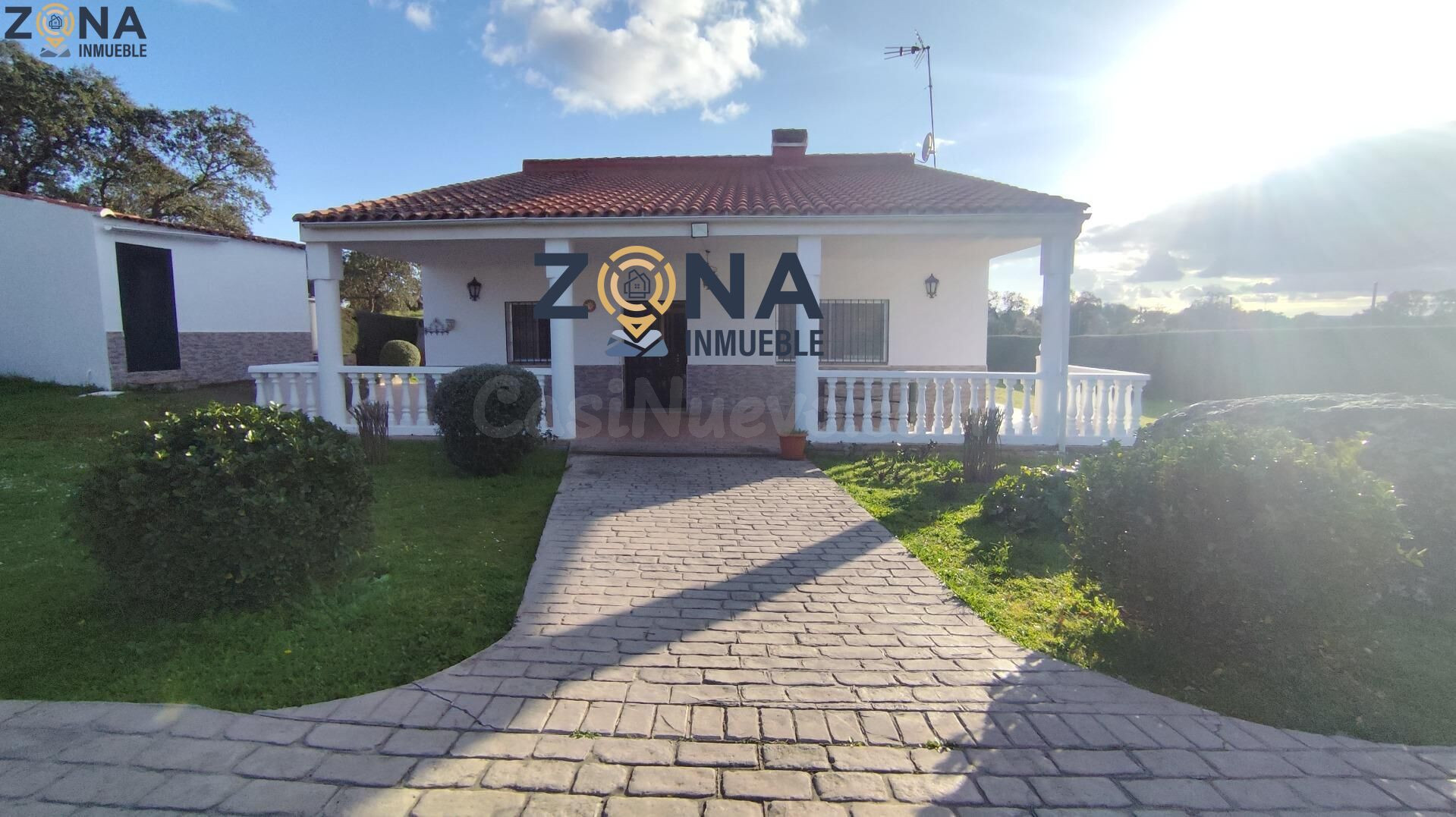 ¿DEMASIADO CHALET PARA TÍ? !!!DESLIZA¡¡¡ SOLO A 10 MINUTOS DE CÁCERES. CARRETERA A BADAJOZ