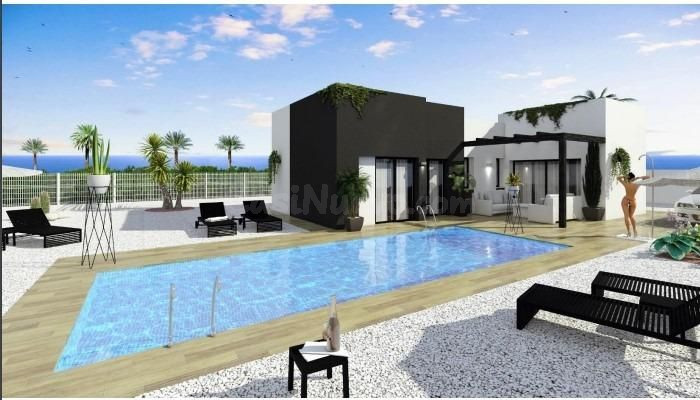 Villa de 3 dormitorios y 2 baños con parcela y piscina privada en La Cabuzana, Vera Playa