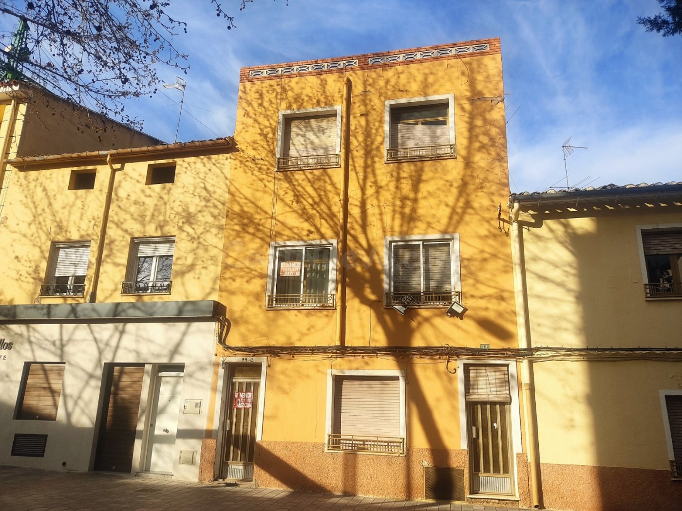 EDIFICIO CON TRES ALTURA PARA REFORMAR