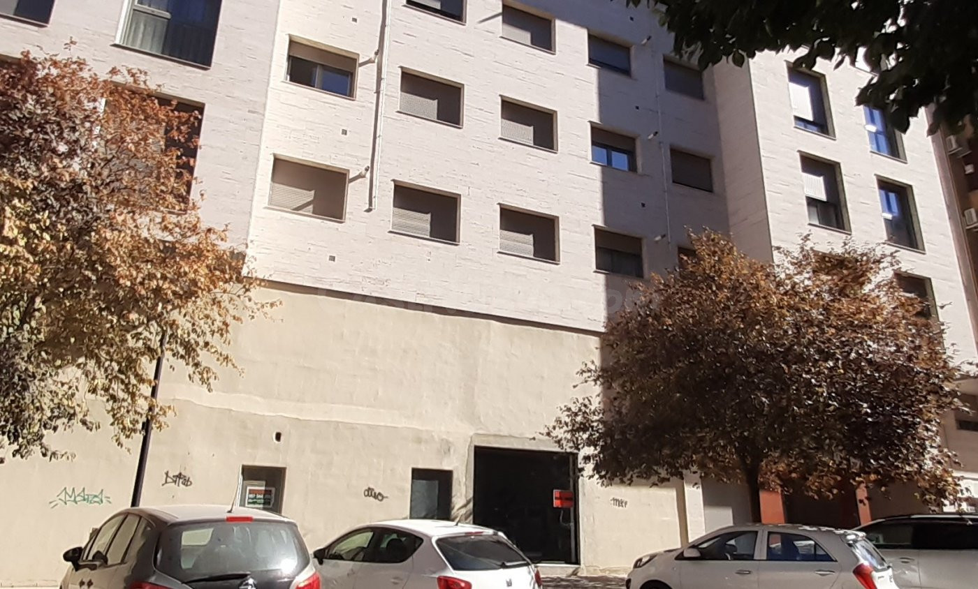 LOCAL COMERCIAL DIAFANO DE 247 M2 -CENTRICO
