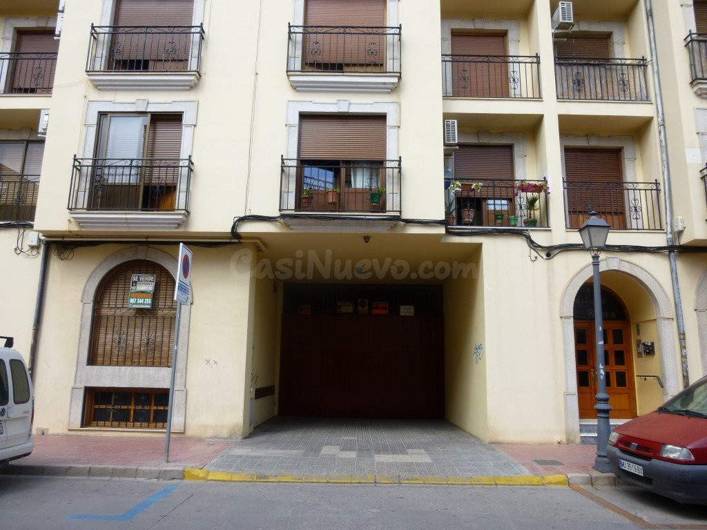 PLAZA DE GARAJE EN EL CENTRO CON EXCELENTE ACCESO-EDIFICIO ROMA
